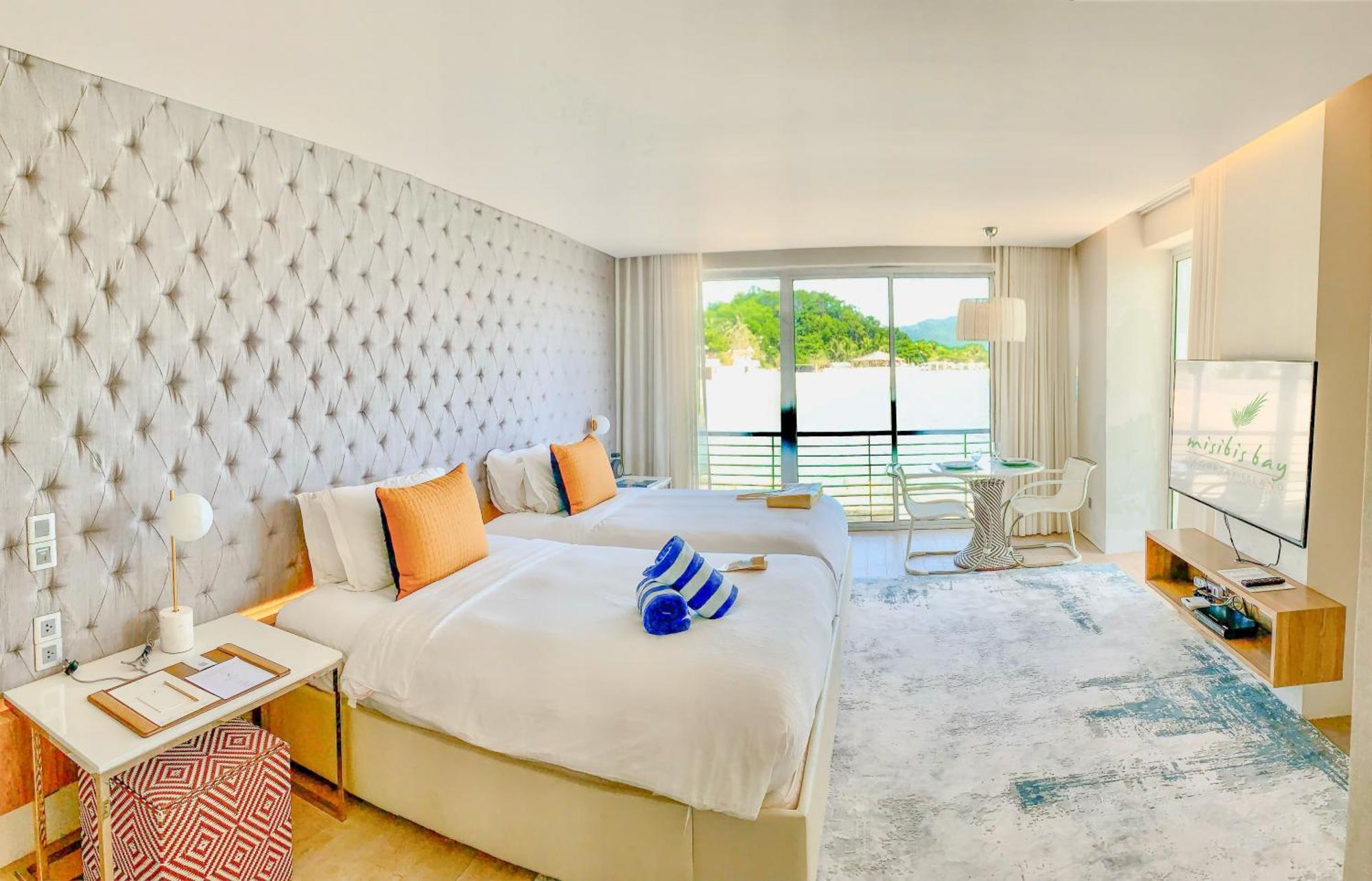 Resort Bay Misibis